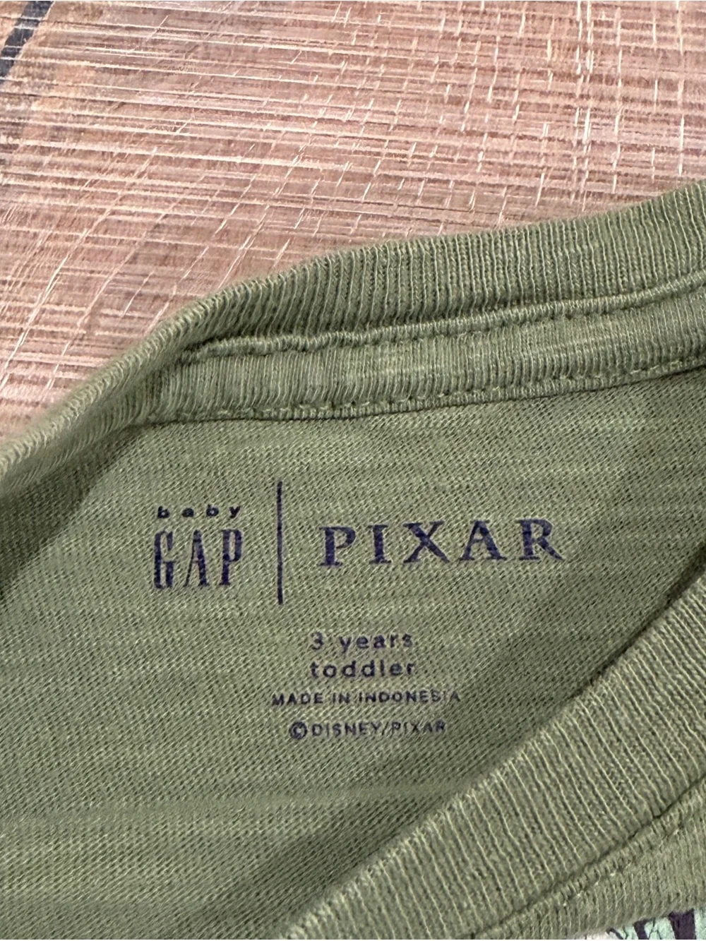GAP/Pixar 3T Short Sleeve Tees - Green Dino & White Buzz Lightyear Prints